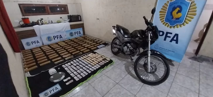 moto-droga-y-plata-secuestrada-728x333